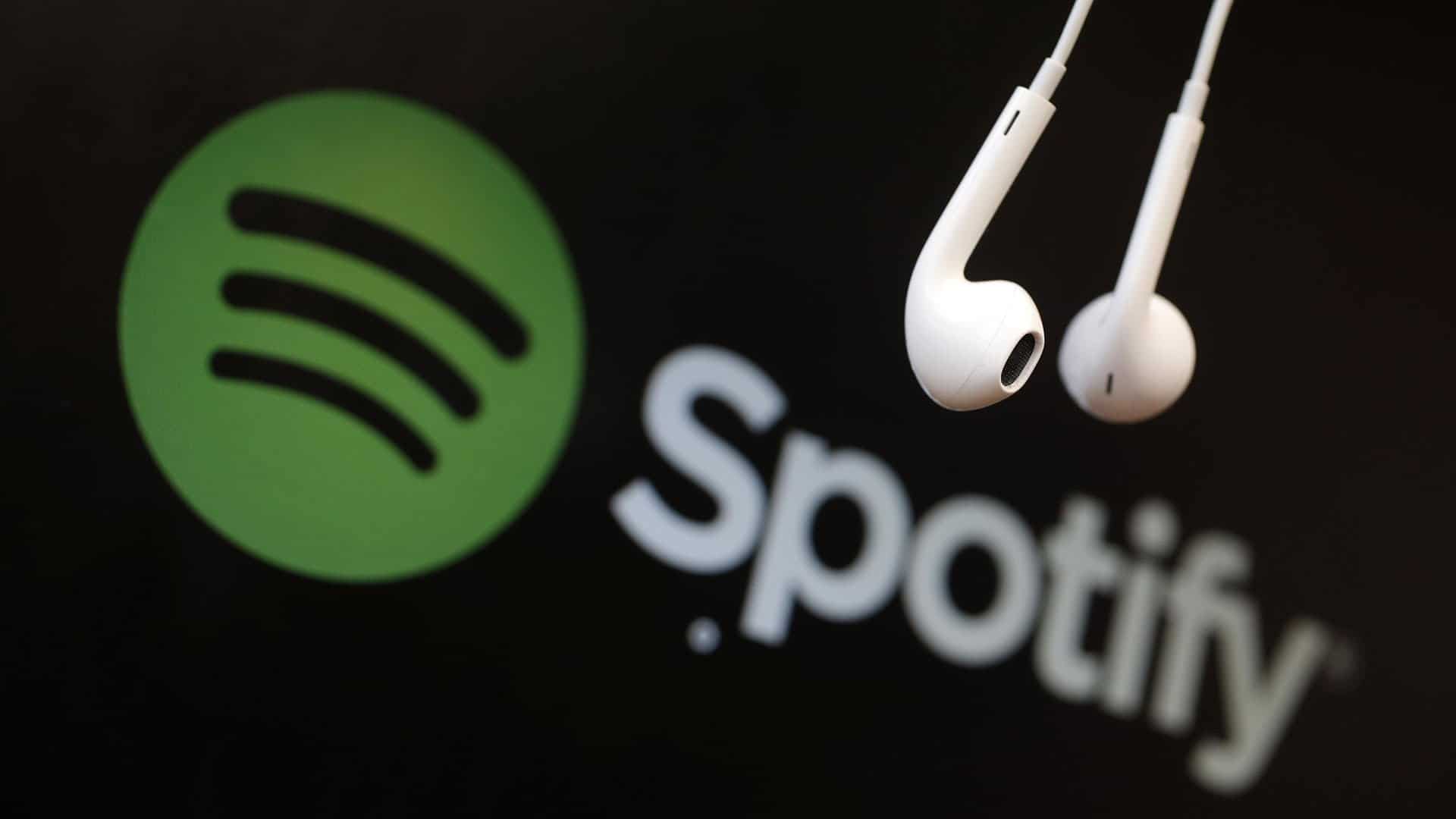 Spotify не перестает работать в России, но закрывает местный офис